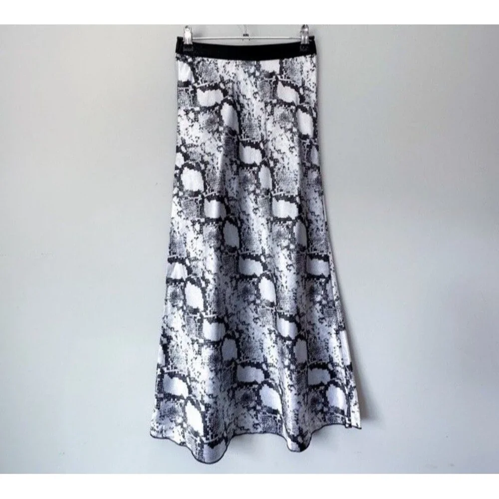 Victoria's Secret PINK Satin Skirt Snake Skin Color Size M